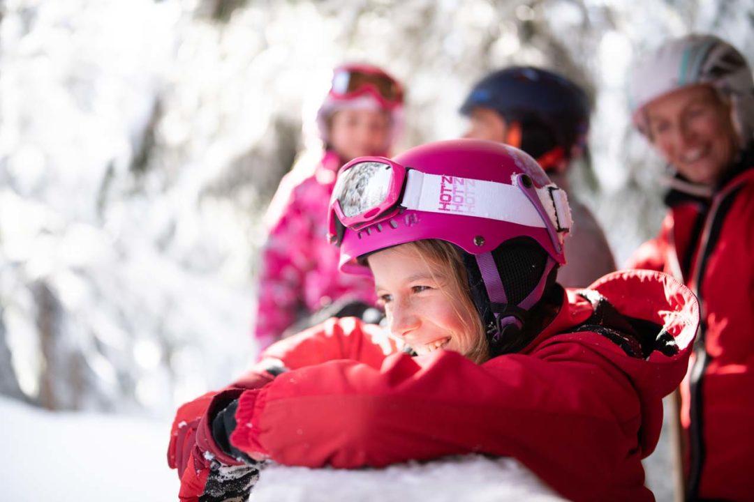 SKI EN FAMILLE SOUS LA NEIGE